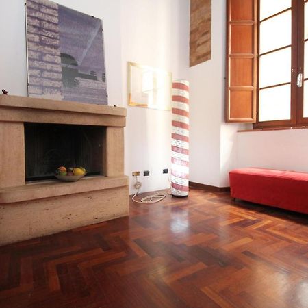 Logge Del Papa Apartment Сиена Экстерьер фото