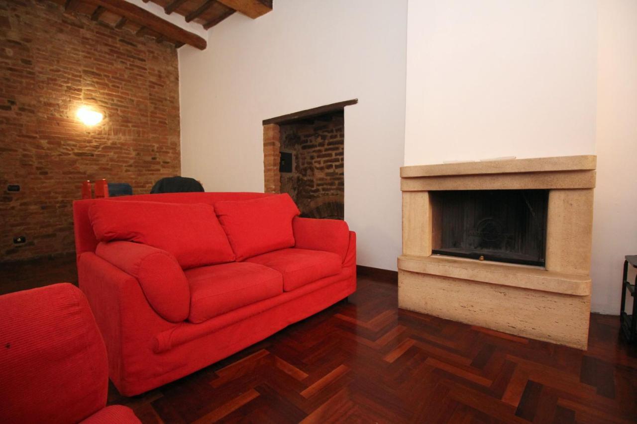 Logge Del Papa Apartment Сиена Экстерьер фото